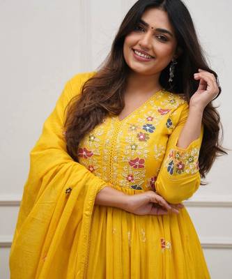 yellow flared kurta set 4