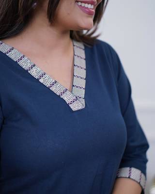 Navy blue embroidered kurta 3