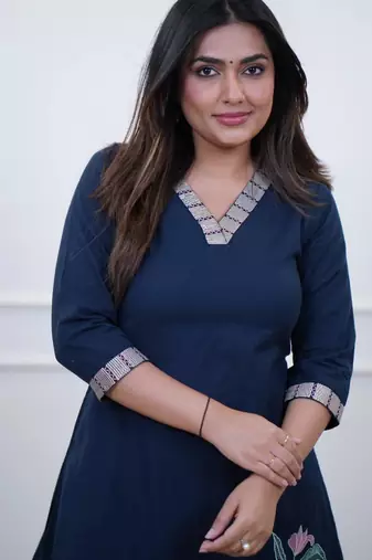 Navy blue embroidered kurta