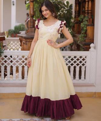 Dar-cream embroidered anarkali set 5
