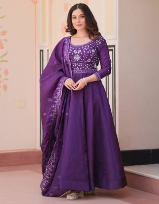 Purple embroidered anarkali set 5