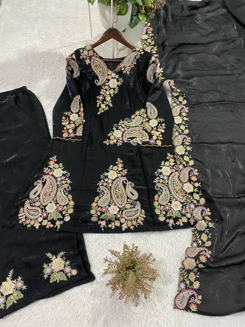 black embroidered kurta set