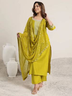 lime embroidered kurta set 1