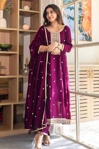 magenta embroidered kurta set