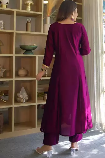 magenta embroidered kurta set