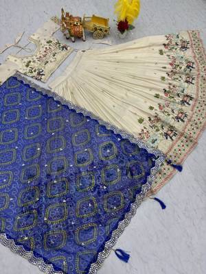 Royal-blue Bandhani Dupatta Lehenga Set 3