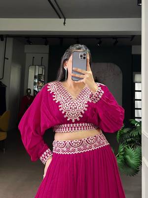 Rani-Pink Embroidered Lehenga 3