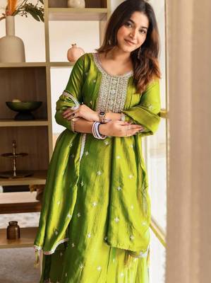 olive embroidered kurta set 4