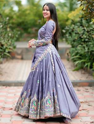 LIGHT PURPLE Embroidered Designer Lehenga 2