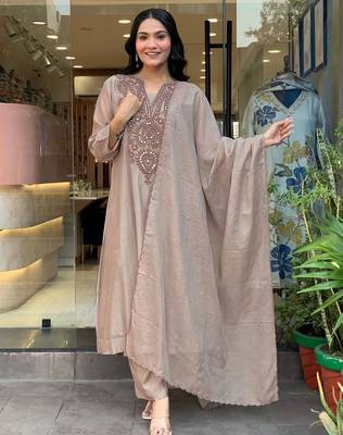 light-beige embroidered kurta set 1