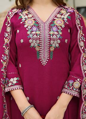 rani-pink embroidered kurta set 3