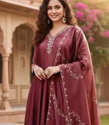 Dark wine embroidered kurta set