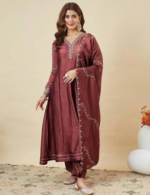 Dark wine embroidered kurta set 1