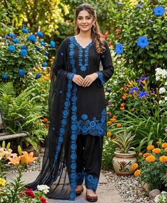 black embroidered kurta set with blue detailing 1