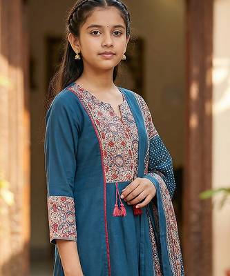 Girl's silk blend digital printed anarkali kurta pant with dupatta set 4