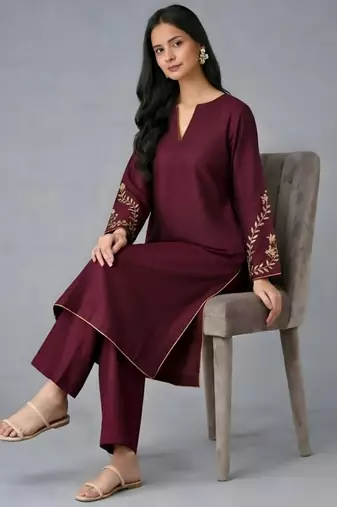 Maroon embroidered rayon kurta set