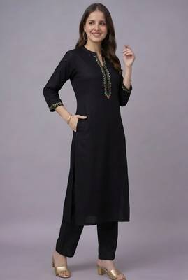 Black embroidered rayon kurta set 1