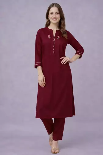 Maroon embroidered rayon kurta set