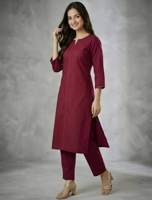 Maroon embroidered rayon kurta set 4