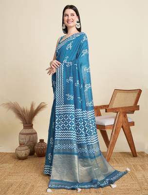 Blue printed color block embellished cotton silk bollywood saree with blouse 3