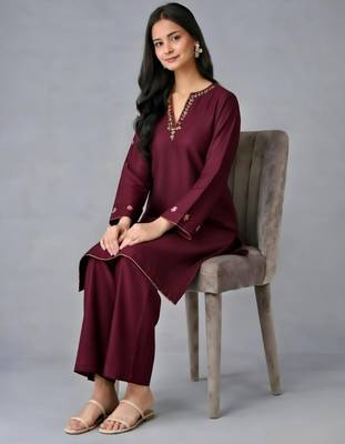 Maroon embroidered rayon kurta set 4