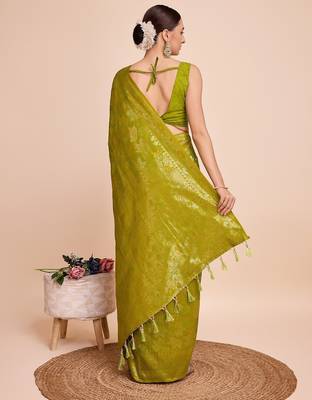 Mehendi woven embellished silk blend banarasi saree with blouse 4