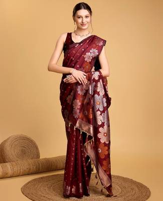 Maroon woven embellished silk blend banarasi saree with blouse 2