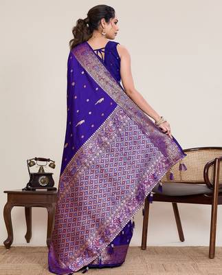 Royal blue floral jacquard banarasi saree with blouse 4