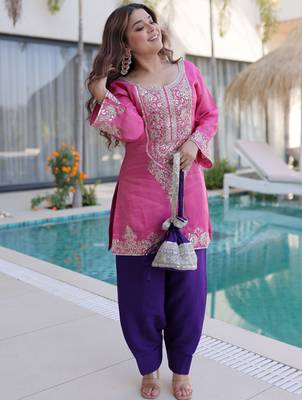 Alluring Pink Zari Work Viscose Traditional Salwar Kameez 4