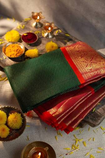 Green red soft silk blend banarasi jacuard work designer party wear saree with unstitched blouse piece