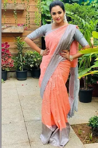 Peach grey silk blend banarasi saree with unstitched blouse piece
