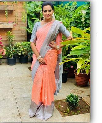 Peach grey silk blend banarasi saree with unstitched blouse piece 4