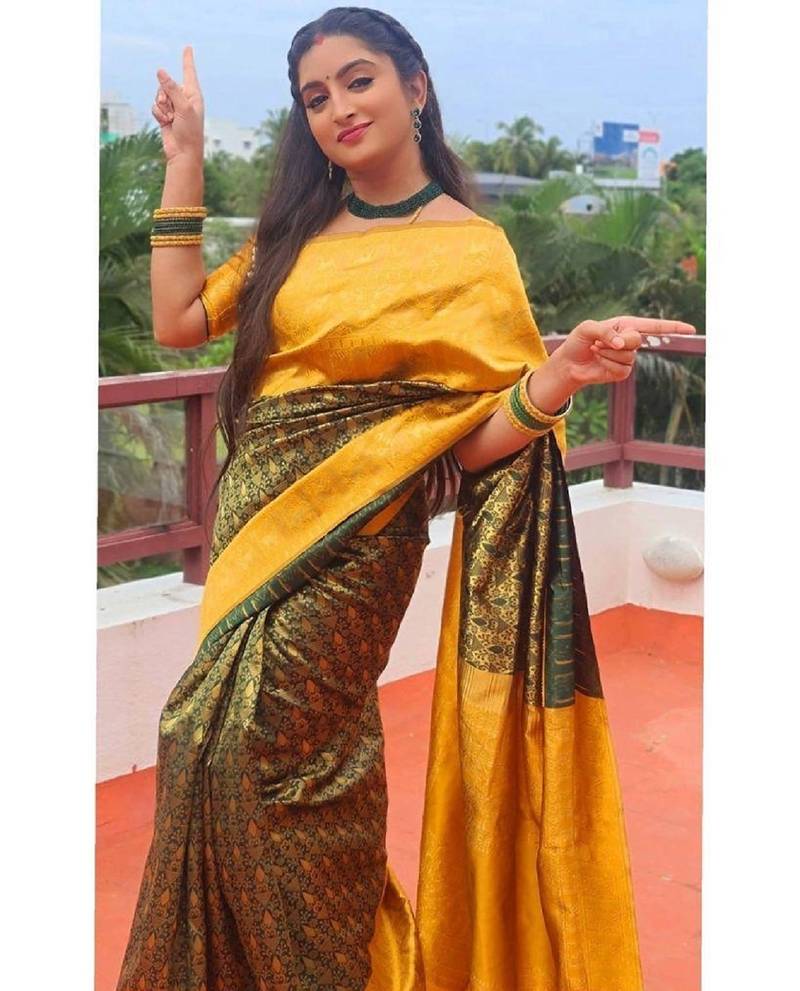 Green yellow soft silk blend banarasi jacuard work designer party wear saree with unstitched blouse piece