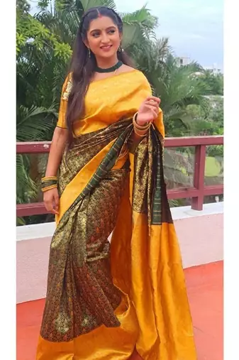 Green yellow silk blend banarasi saree with unstitched blouse piece