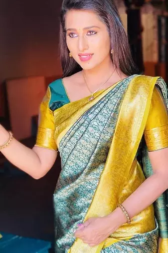Green yellow silk blend banarasi saree with unstitched blouse piece