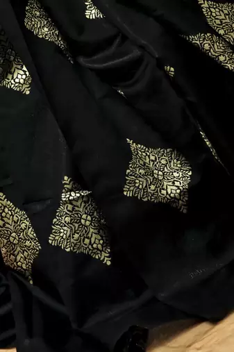 Black green silk blend banarasi saree with unstitched blouse piece