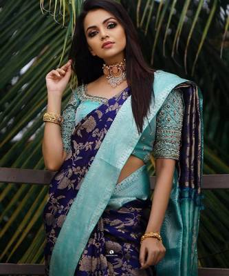 Blue rama silk blend banarasi saree with unstitched blouse piece 5