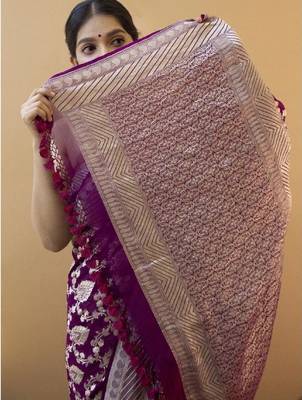 Wine silk blend banarasi saree with unstitched blouse piece 5