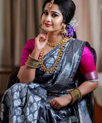 Grey silk blend banarasi saree with unstitched blouse piece 1