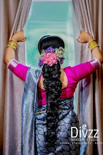 Grey silk blend banarasi saree with unstitched blouse piece