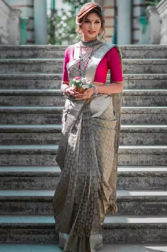 Grey silk blend banarasi saree with unstitched blouse piece