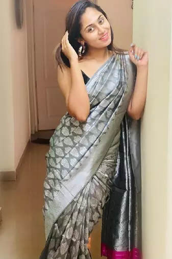 Grey silk blend banarasi saree with unstitched blouse piece