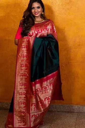 Green pink silk blend banarasi saree with unstitched blouse piece