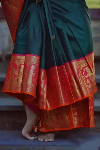 Green pink silk blend banarasi saree with unstitched blouse piece