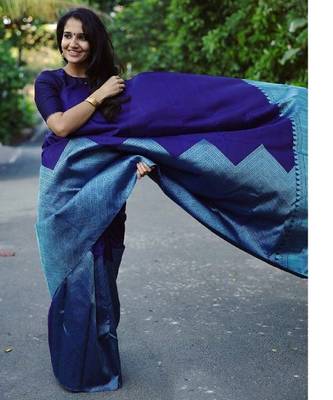 Blue rama silk blend banarasi saree with unstitched blouse piece 2