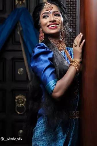Blue rama silk blend banarasi saree with unstitched blouse piece