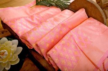 Baby pink silk blend banarasi saree with unstitched blouse piece 5