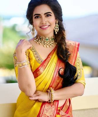 Yellow red silk blend banarasi saree with unstitched blouse piece 3