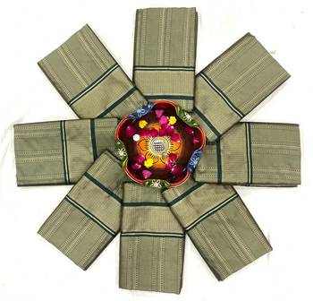 Green silk blend banarasi saree with unstitched blouse piece 4