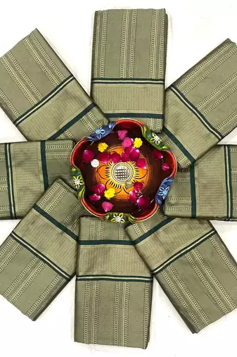 Green silk blend banarasi saree with unstitched blouse piece